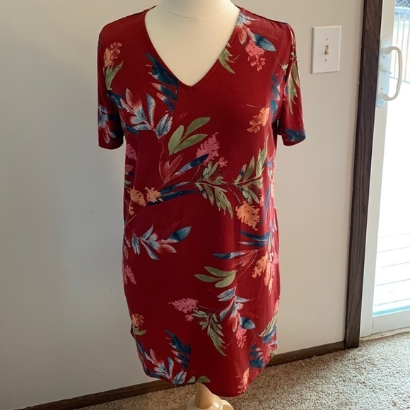 Christian Siriano Floral dress in Size XL, very good condition, some high low - Picture 1 of 7